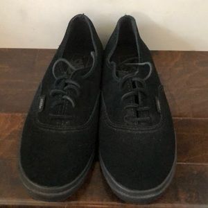 Vans suede shoes black
